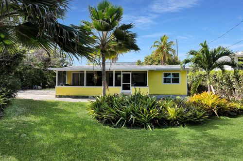 901 43rd Street Gulf, MARATHON, FL, 33050-2307 | Card Image