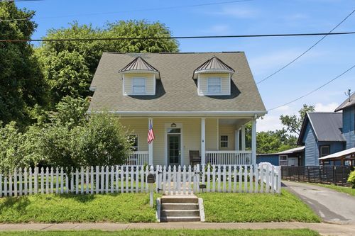 210 S Main St, Mount Pleasant, TN, 38474-1630 | Card Image