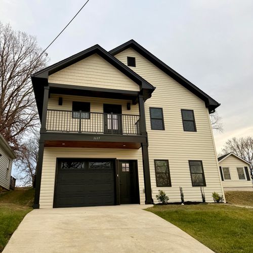 1617 Eastgate Ave Ne, Roanoke, VA, 24012-5423 | Card Image