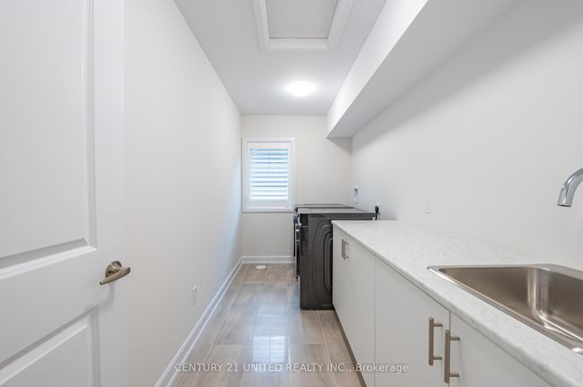 323 Mullighan Gdns, House other with 4 bedrooms, 4 bathrooms and 2 parking in Peterborough ON | Image 23