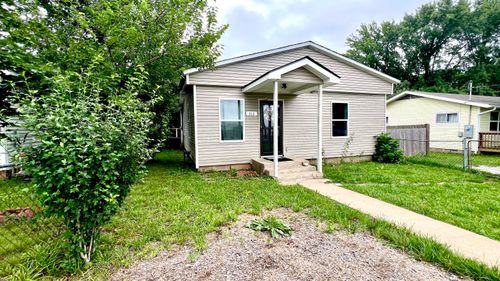513 16th St, Monett, MO, 65708-1808 | Card Image