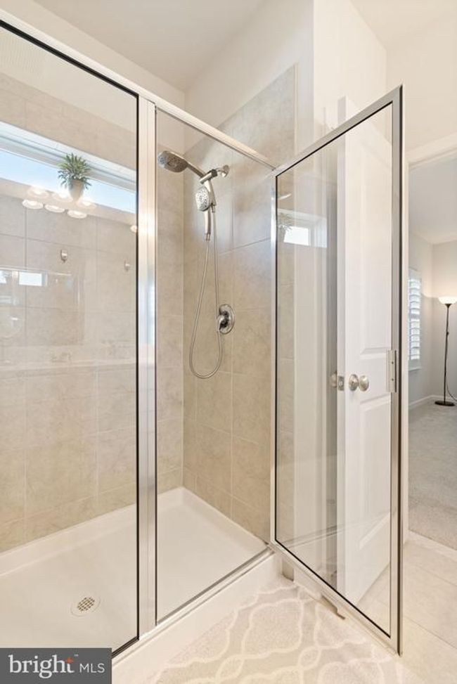 9520 Barnes Loop, Townhouse with 3 bedrooms, 4 bathrooms and null parking in MANASSAS VA | Image 34