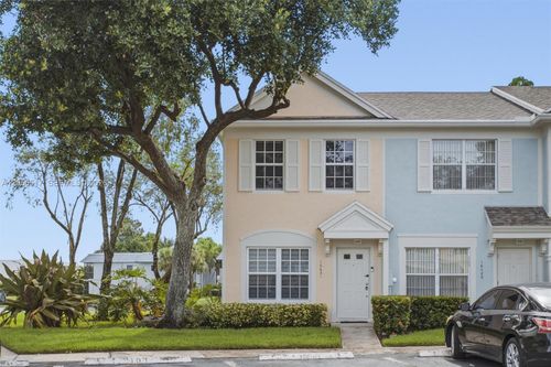 16631 Hemingway Dr, Weston, FL, 33326-1173 | Card Image