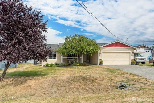 1929 Elhardt St, Camano Island, WA, 98282-8365 | Card Image