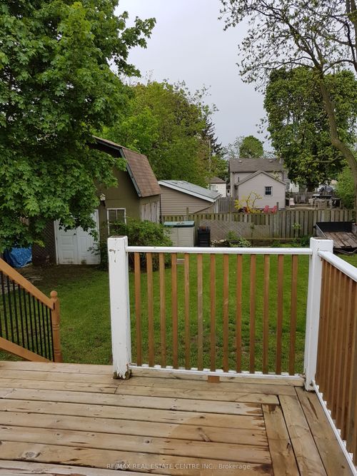 43 Dumfries St, Cambridge, ON, N1S1Y6 | Card Image