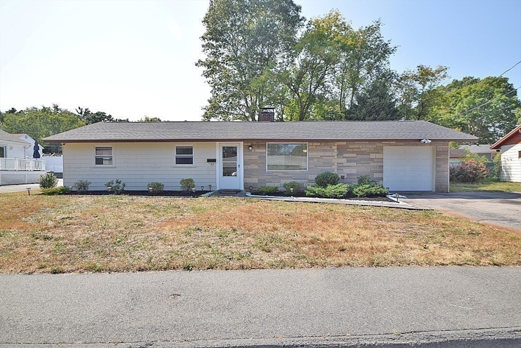 Devine Rd, Randolph, MA 02368
