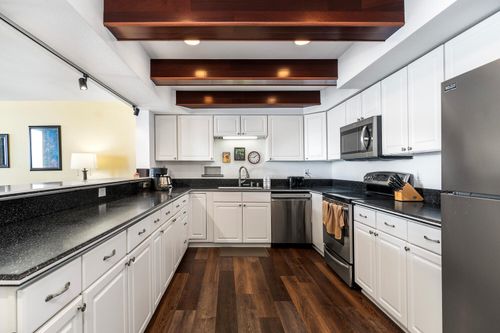 201-76-6246 Alii Dr, KAILUA-KONA, HI, 96740-4614 | Card Image