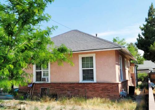 3 S Nevada St, Yerington, NV, 89447-2621 | Card Image