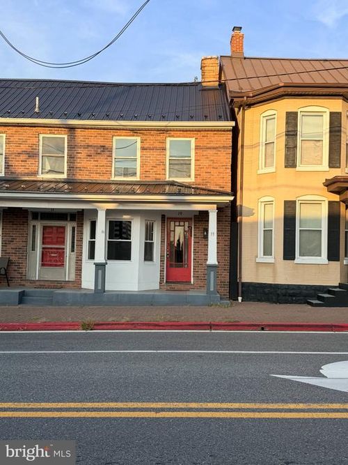 19 S Main St, BOONSBORO, MD, 21713-1221 | Card Image