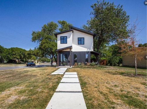 10803 Mandalay Dr, Dallas, TX, 75228-2418 | Card Image