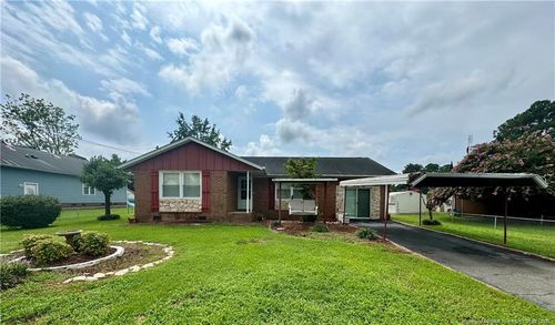 611 Reggie Ct, Spring Lake, NC, 28390-3024 | Card Image