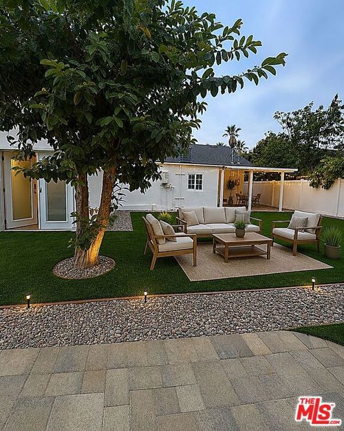 1982 Olive Avenue, Long Beach, CA, 90806 | Card Image