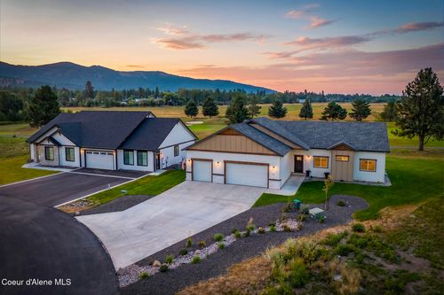 40 Bunker Ln, Blanchard, ID, 83804-5300 | Card Image