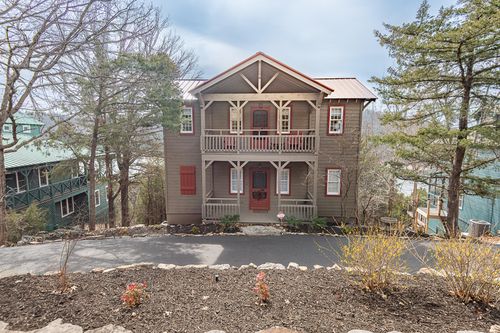 264 Crooked Ln, Blue Eye, MO, 65611-8319 | Card Image