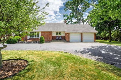 662 Talbot Rd E, Wheatley, ON, N0P2P0 | Card Image