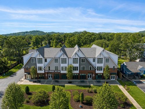 202-4303 Gallatin Pike, Nashville, TN, 37216-2135 | Card Image