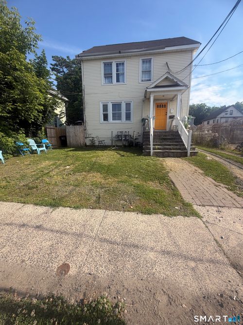 41 Young Dixon Way, Stamford, CT, 06902-6653 | Card Image