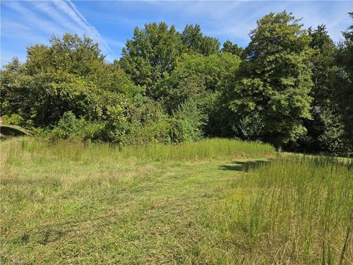 10538 N Main St, Archdale, NC, 27263-2808 | Card Image