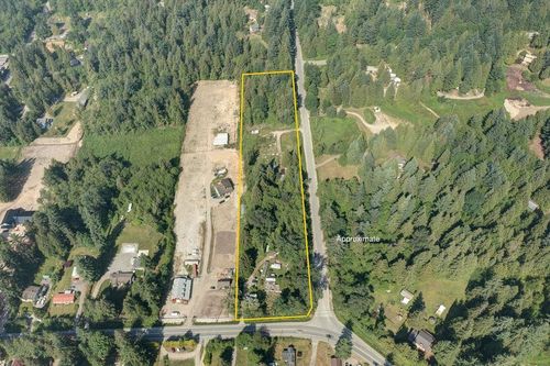 947 North Rd, Gibsons, BC, V0N1V7 | Card Image