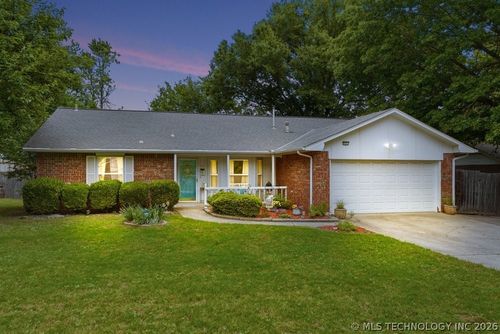 9931 E 114th St S, Bixby, OK, 74008-2256 | Card Image