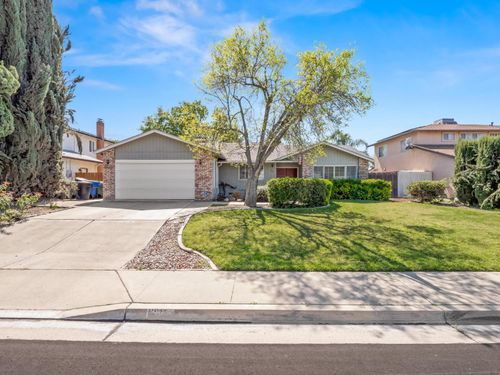 873 Cedar Ln, Lemoore, CA, 93245-3722 | Card Image