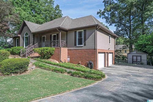 6007 Woodvale Dr, Helena, AL, 35080-3914 | Card Image
