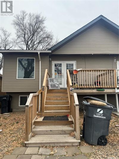 119 X Av S, Home with 4 bedrooms, 2 bathrooms and null parking in Saskatoon SK | Image 1