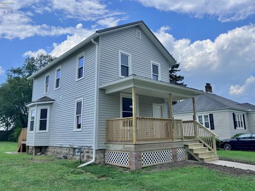 1120 Carbon St, Fremont, OH, 43420-1726 | Card Image