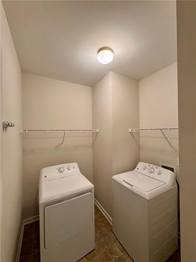 5688 Baffin Rd, House other with 4 bedrooms, 3 bathrooms and 6 parking in College Park GA | Image 11