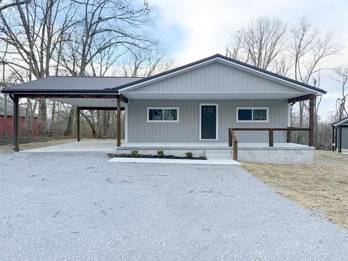 484 Wells Rd, Crossville, TN, 38555-5918 | Card Image