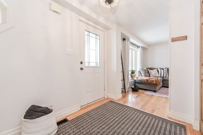 139 Miller Cres, House other with 3 bedrooms, 2 bathrooms and 3 parking in Palmerston ON | Image 5