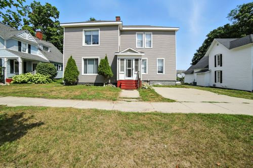 332 W Upton Ave, Reed City, MI, 49677-1150 | Card Image