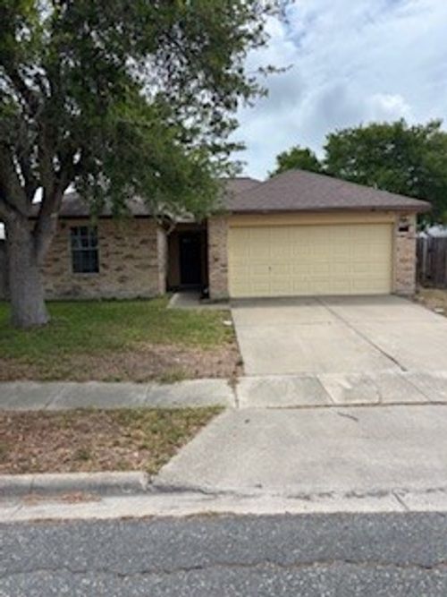 7826 Sara Lynn Pkwy, Corpus Christi, TX, 78414-6414 | Card Image