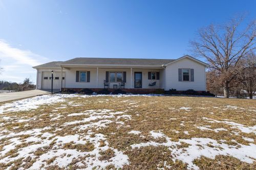 511 Darrell Ln, Hurt, VA, 24563-2064 | Card Image