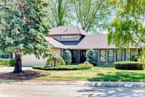 123 Varsity Estates Grove Nw, Calgary, AB, T3B4C8 | Card Image