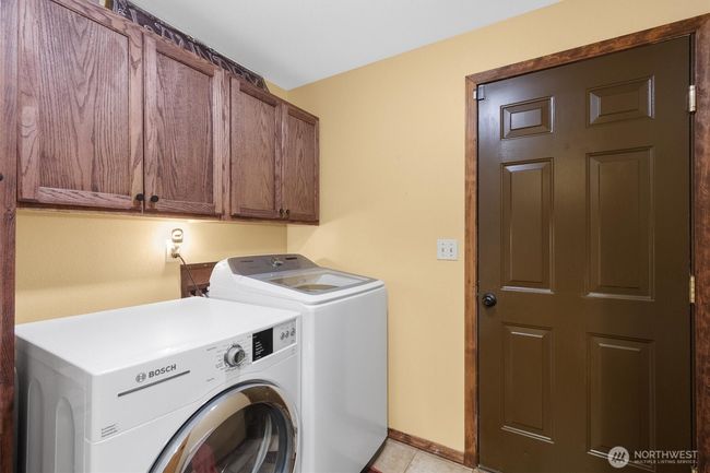 Laundry Room | Image 28