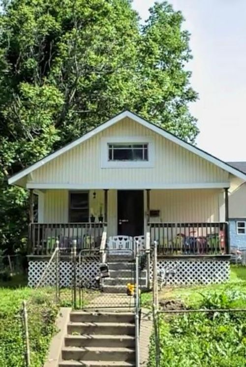 3104 E 23rd St, Kansas City, MO, 64127-4106 | Card Image