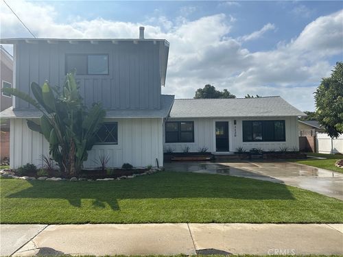 2120 240th St, Lomita, CA, 90717-1114 | Card Image