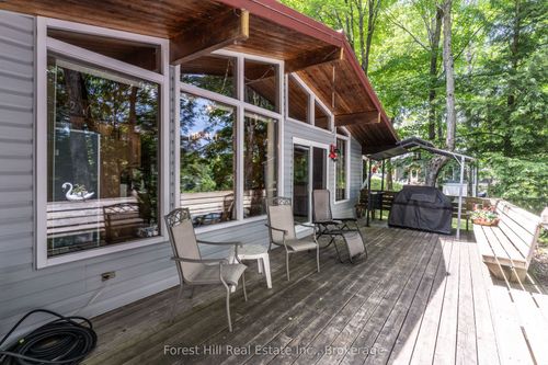 116 Vernon Shores Blvd, Huntsville, ON, P1H2J2 | Card Image