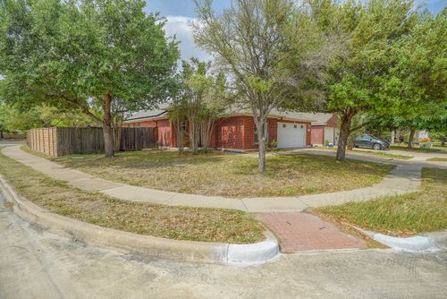 11608 Prince Phillip Way, Manor, TX, 78653-3773 | Card Image