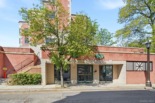 12-101 Sheldrake Pl, Mamaroneck, NY, 10543-5903 | Card Image
