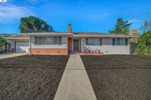 4284 4284 Hillview Dr, Pittsburg, CA, 94565 | Card Image