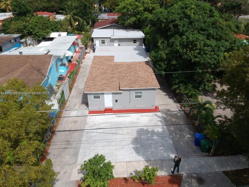 2425 Nw 28th St, Miami, FL, 33142-6544 | Card Image