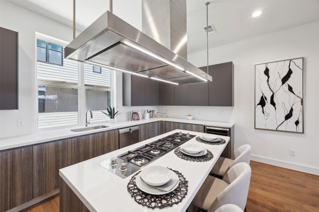 3056 Chimes St, Townhouse with 3 bedrooms, 4 bathrooms and null parking in Dallas TX | Image 5