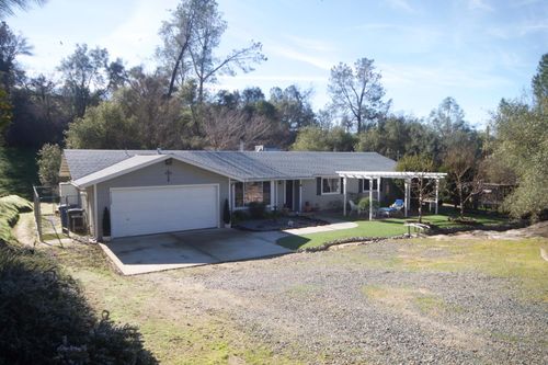 41322 Long Hollow Dr, Coarsegold, CA, 93614-9143 | Card Image