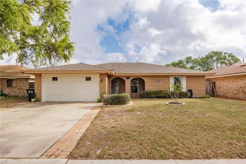 542 Vega Dr, Corpus Christi, TX, 78418-3954 | Card Image