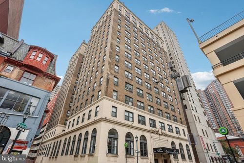 apt-625-1324 Locust St, PHILADELPHIA, PA, 19107-5646 | Card Image