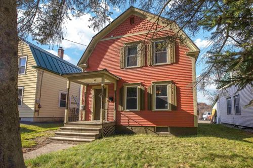 32 S Main St, West Lebanon, NH, 03784-1624 | Card Image