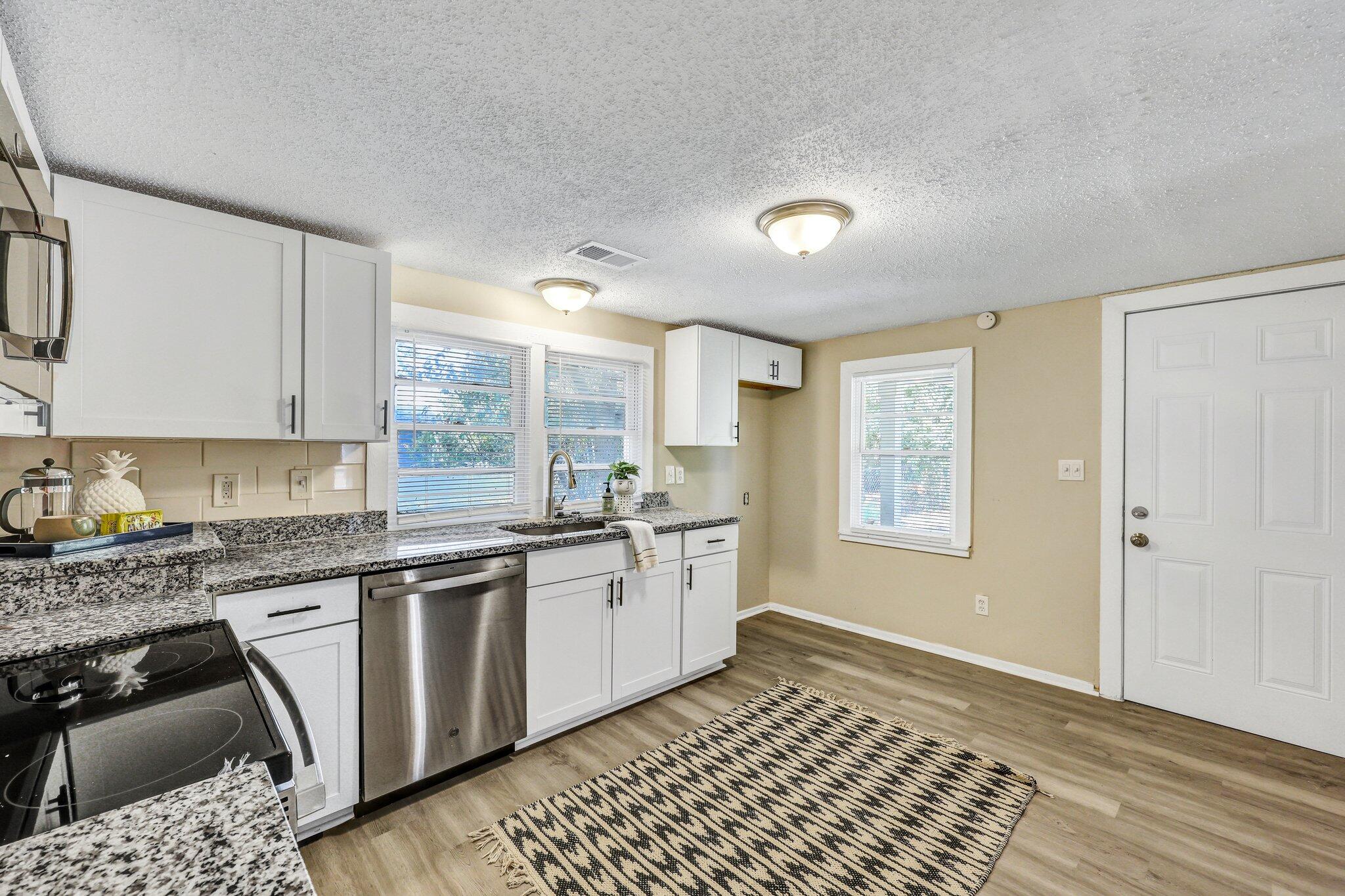 Residential in North Charleston