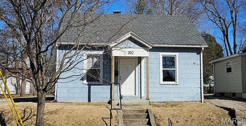 302 Olive St, Edwardsville, IL, 62025-1515 | Card Image